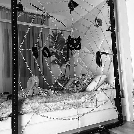 Villa Cocoon - Love Room Cocooning & 50 Nuances 屈热莱潘 外观 照片